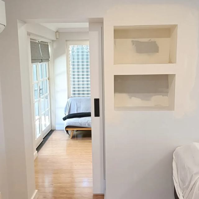 Plastered wall niches