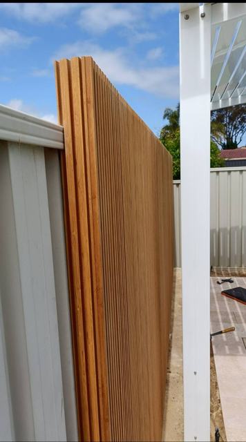 Timber batten privacy screen
